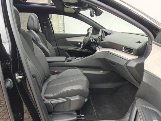 Peugeot 3008 1.6 HYbrid4 300 GT | Navigatie | Panoramadak | Camera | Adapt. Cruise | Achterbank in delen neerk... ActivLease financial lease