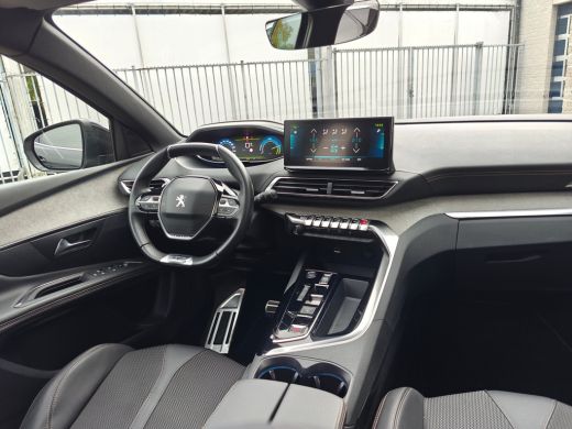 Peugeot 3008 1.6 HYbrid4 300 GT | Navigatie | Panoramadak | Camera | Adapt. Cruise | Achterbank in delen neerk... ActivLease financial lease