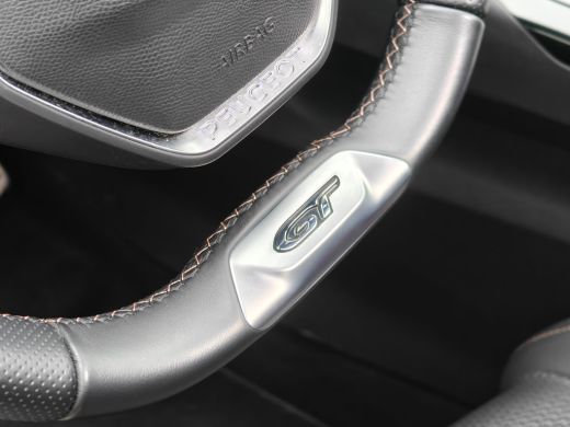 Peugeot 3008 1.6 HYbrid4 300 GT | Navigatie | Panoramadak | Camera | Adapt. Cruise | Achterbank in delen neerk... ActivLease financial lease