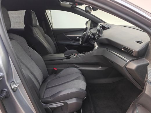Peugeot 3008 1.6 plug-in Hybrid 195 Allure | Navigatie | Adapt. Cruise | Climate Control | Camera | 19'' L.M. ... ActivLease financial lease
