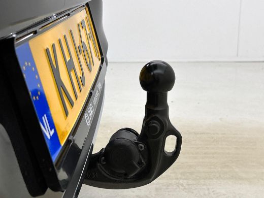 Volkswagen Golf 1.5 eTSI Black Line CAMERA | IQ Light + Grill | VIRTUAL ActivLease financial lease