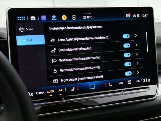 Volkswagen Golf 1.5 eTSI Black Line CAMERA | IQ Light + Grill | VIRTUAL ActivLease financial lease