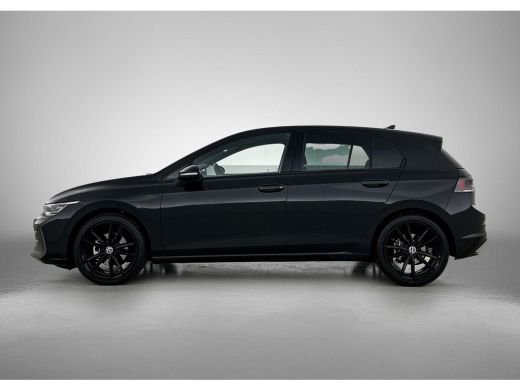 Volkswagen Golf 1.5 eTSI Black Line CAMERA | IQ Light + Grill | VIRTUAL ActivLease financial lease