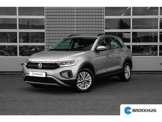 Volkswagen T-Roc 1.0 TSI 110pk Life Adaptive Cruise | Carplay | Parkeerhulp Achter | 16" ActivLease financial lease