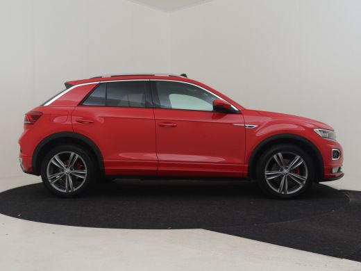 Volkswagen T-Roc 1.5 TSI Sport Business R 150pk DSG/AUTO | Dodehoekdetectie | Panorama dak | Camera achter | Elekt... ActivLease financial lease