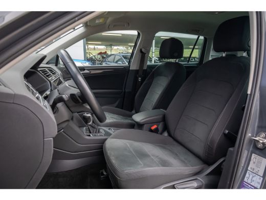 Volkswagen Tiguan 1.4 TSI eHybrid Elegance PHEV | IQ.Light | Stoel+stuur verwarming | Adap cruise | Navi | Apple Ca... ActivLease financial lease