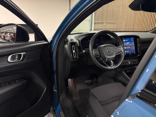 Volvo  C40 Recharge Extended Range Plus 82 kWh | Trekhaak | All Season banden | Adaptieve Cruise Control | S... ActivLease financial lease