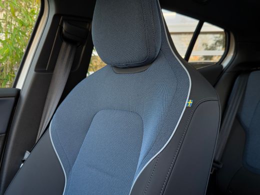 Volvo  EX30 Cross Country Twin Motor Performance Ultra 69 kWh | Full Option! | Pilot Assist | Panoramadak | 3... ActivLease financial lease