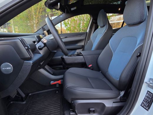 Volvo  EX30 Cross Country Twin Motor Performance Ultra 69 kWh | Full Option! | Pilot Assist | Panoramadak | 3... ActivLease financial lease