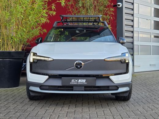 Volvo  EX30 Cross Country Twin Motor Performance Ultra 69 kWh | Full Option! | Pilot Assist | Panoramadak | 3... ActivLease financial lease
