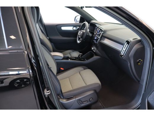 Volvo  XC40 T4 211PK Plus Dark | HK Audio | Memory | Getint Glas | Cruise Control | Stoel&Stuur Verw. ActivLease financial lease