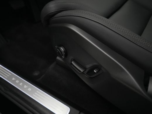 Volvo  XC90 T8 Recharge AWD Ultra Dark | Luchtvering | Harman/Kardon | Head-Up | 360&deg; Camera | 21" | Adaptive... ActivLease financial lease