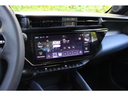 Alfa Romeo Junior Elettrica Speciale 54 kWh | ADAPTIVE CRUISE | LED | PARK SENS | CLIMA | APPLE CARPLAY/ANDROID AUT... ActivLease financial lease
