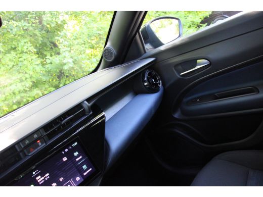Alfa Romeo Junior Elettrica Speciale 54 kWh | ADAPTIVE CRUISE | LED | PARK SENS | CLIMA | APPLE CARPLAY/ANDROID AUT... ActivLease financial lease