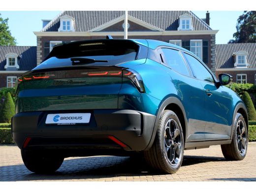 Alfa Romeo Junior Elettrica Speciale 54 kWh | ADAPTIVE CRUISE | LED | PARK SENS | CLIMA | APPLE CARPLAY/ANDROID AUT... ActivLease financial lease