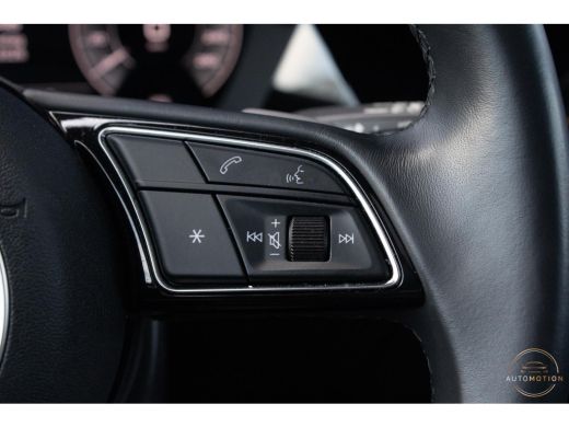 Audi A3 Sportback 40 TFSIe Edition PANO CAMERA PARKEERHULP LED 18 INCH ActivLease financial lease