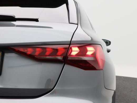 Audi A3 Sportback 45 TFSi e 272 Pk S-Line Competition | Stoelverwarming | Trekhaak | Climatronic | CarPla... ActivLease financial lease
