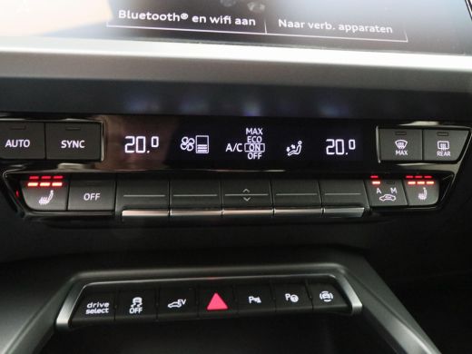 Audi A3 Sportback 45 TFSi e 272 Pk S-Line Competition | Stoelverwarming | Trekhaak | Climatronic | CarPla... ActivLease financial lease