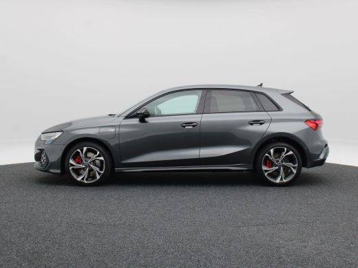 Audi A3 Sportback 45 TFSi e 272 Pk S-Line Competition | Stoelverwarming | Trekhaak | Climatronic | CarPla... ActivLease financial lease