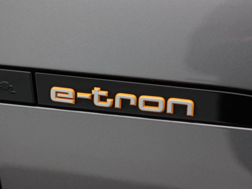 Audi e-tron 55 quattro Business edition Plus 95 kWh 409 Pk | S-Line Interieur | Afneembare Trekhaak | Head-Up... ActivLease financial lease