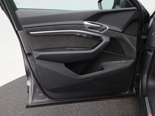 Audi e-tron 55 quattro Business edition Plus 95 kWh 409 Pk | S-Line Interieur | Afneembare Trekhaak | Head-Up... ActivLease financial lease
