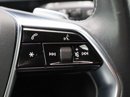 Audi e-tron 55 quattro Business edition Plus 95 kWh 409 Pk | S-Line Interieur | Afneembare Trekhaak | Head-Up... ActivLease financial lease