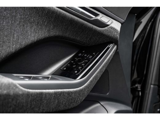 Audi Q6 e-tron S edition performance 100 kWh 306PK | Trekhaak | Panorama Dak | Elek.stoelen | 360 camera | Stoel... ActivLease financial lease