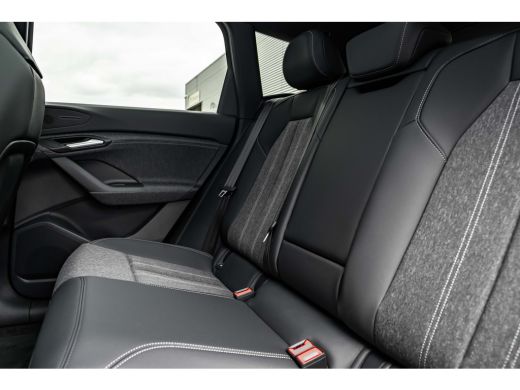 Audi Q6 e-tron S edition performance 100 kWh 306PK | Trekhaak | Panorama Dak | Elek.stoelen | 360 camera | Stoel... ActivLease financial lease