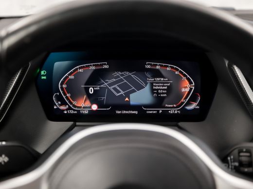 BMW 2 Serie 218 M Sport Automaat (M PAKKET, KUIPSTOELEN, 1e EIGENAAR, APPLE CARPLAY, GROOT NAVI, GETINT GLAS,... ActivLease financial lease