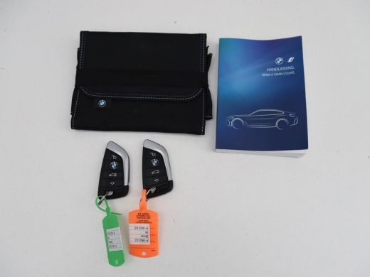 BMW i4 eDrive40 84 kWh | SOH 93,8% | Camera | Adaptive cruise | Climate control | Navigatie | DAB+ | Blu... ActivLease financial lease