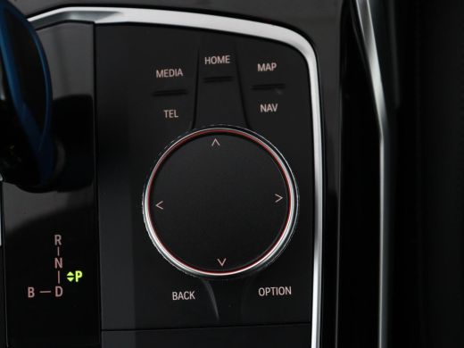 BMW i4 eDrive40 84 kWh | SOH 93,8% | Camera | Adaptive cruise | Climate control | Navigatie | DAB+ | Blu... ActivLease financial lease