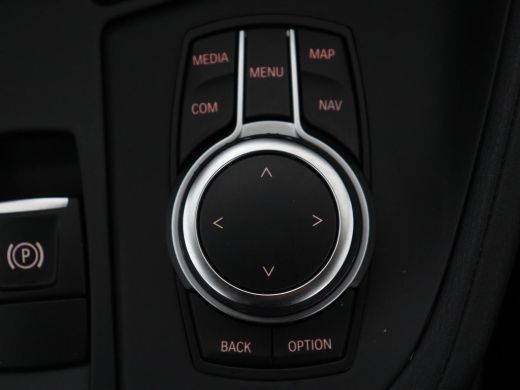 BMW X1 xDrive25e | Panaramadak | Camera | Cruise control | Climate control | Buetooth | Navigatie | DAB+ ActivLease financial lease