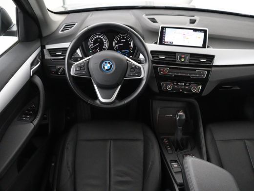 BMW X1 xDrive25e | Panaramadak | Camera | Cruise control | Climate control | Buetooth | Navigatie | DAB+ ActivLease financial lease