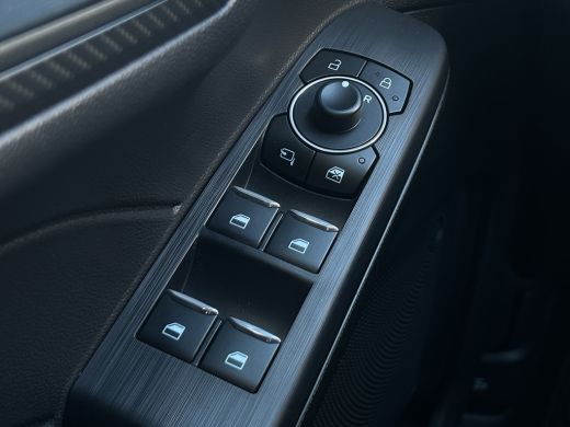 Ford Kuga 2.5 PHEV ST-Line | Adap. Cruise Control | Winterpack | Pano | 360 Camera | CarPlay | ActivLease financial lease