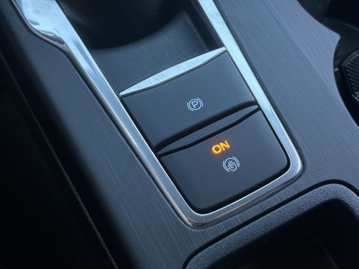 Ford Kuga 2.5 PHEV ST-Line | Adap. Cruise Control | Winterpack | Pano | 360 Camera | CarPlay | ActivLease financial lease