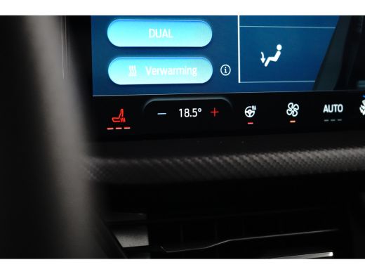 Ford Kuga Plug-In Hybrid ST-Line X 151pk | Panoramadak | Winterpack | Wegkl. Trekhaak | Adaptive Cruise | D... ActivLease financial lease