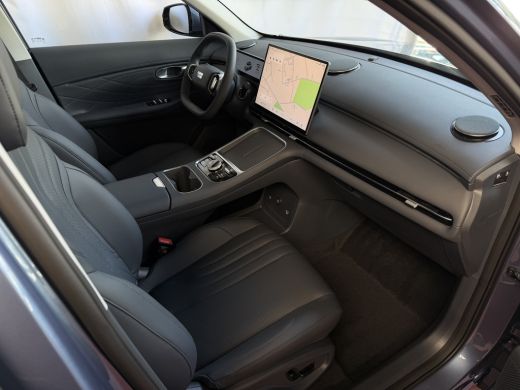 Geely Starray EM-i 1.5 PHEV PRO | STOEL- & STUURVERWARMING | 360&deg; CAMERA ActivLease financial lease