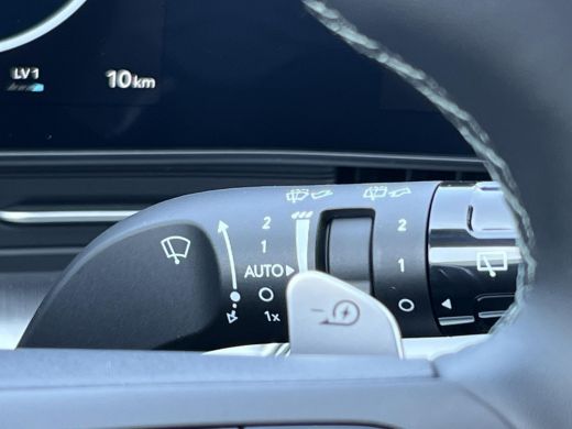 Hyundai Kona Long Range Pure Edition 64.8 kWh | Comfort Pack | WK Deal | | Uit voorraad leverbaar! | Achteruit... ActivLease financial lease