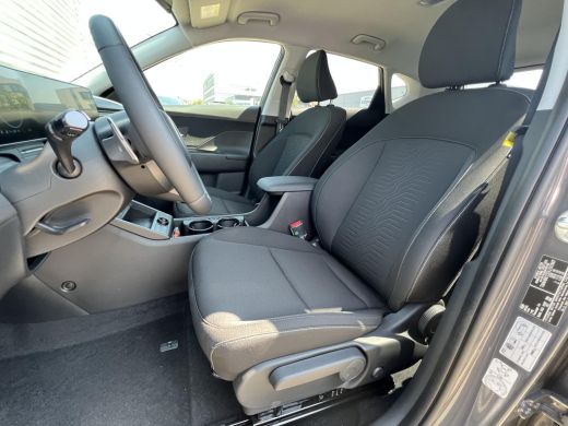 Hyundai Kona Long Range Pure Edition 64.8 kWh | Comfort Pack | WK Deal | | Uit voorraad leverbaar! | Achteruit... ActivLease financial lease