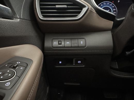 Hyundai Santa Fe 1.6 T-GDI Comfort Smart Sky AWD [ 7-Pers. ] {SoH-100%} (Plug-In) (INCL-BTW) *PANO | LEATHER | FUL... ActivLease financial lease