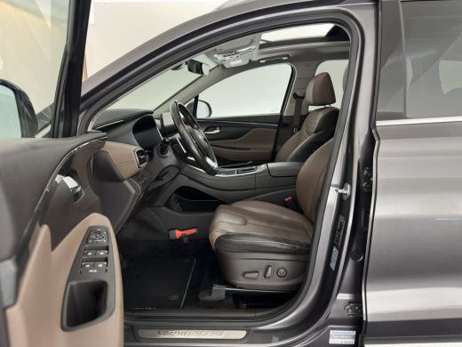 Hyundai Santa Fe 1.6 T-GDI Comfort Smart Sky AWD [ 7-Pers. ] {SoH-100%} (Plug-In) (INCL-BTW) *PANO | LEATHER | FUL... ActivLease financial lease