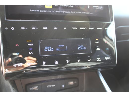 Hyundai Tucson 1.6 T-GDI HEV Premium | Airco (automatisch) | Lichtmetalen velgen 19" | Navigatiesysteem full map ActivLease financial lease