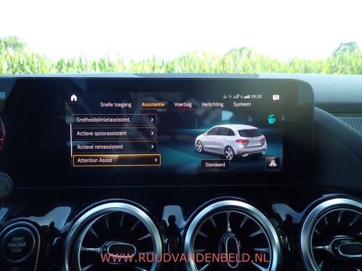 Mercedes-Benz B-Klasse 200 SPORTLEER / SFEERVERLICHTING / NAVI / STOELVERWARMING / CAMERA ActivLease financial lease