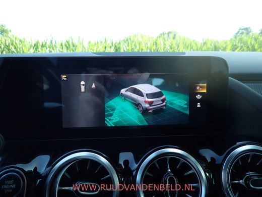 Mercedes-Benz B-Klasse 200 SPORTLEER / SFEERVERLICHTING / NAVI / STOELVERWARMING / CAMERA ActivLease financial lease