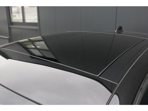 Opel Astra Electric 58 kWh Ultimate | Camera | Cruise control adaptief | Navi | Voorstoelen verwarmd | Stuur... ActivLease financial lease