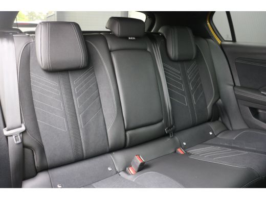 Opel Astra Electric 58 kWh Ultimate | Camera | Cruise control adaptief | Navi | Voorstoelen verwarmd | Stuur... ActivLease financial lease