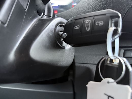 Opel Vivaro 2.0 180pk automaat L2 | Apple Carplay/Android Auto|telefoonintegratie premium | Bumpers in carros... ActivLease financial lease