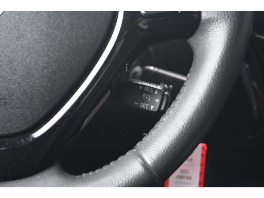 Peugeot 108 1.0 e-VTi Allure | Navigatie by App | Achteruitrijcamera | Cruise Control | Climate Control | !! ActivLease financial lease