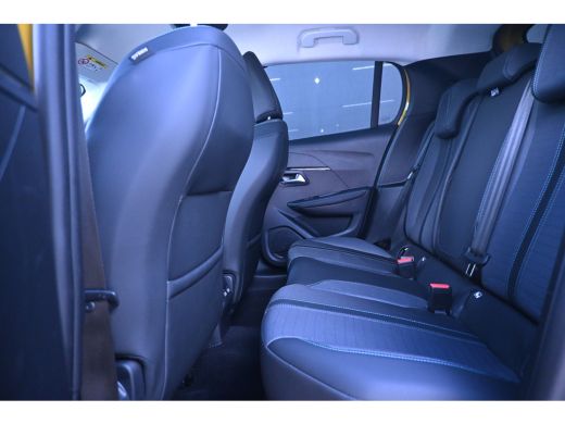 Peugeot 208 1.2 PureTech Allure Pack | Adaptive Cruise | Navigatie | Achteruitrijcamera | Full-LED | Dealeron... ActivLease financial lease