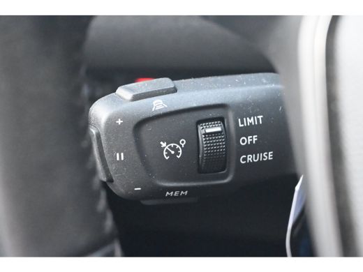 Peugeot 208 1.2 PureTech Allure Pack | Adaptive Cruise | Navigatie | Achteruitrijcamera | Full-LED | Dealeron... ActivLease financial lease